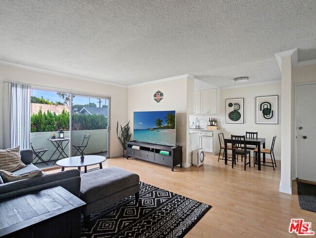 Building Photo - 440 Raymond Ave Unit 15 Rental