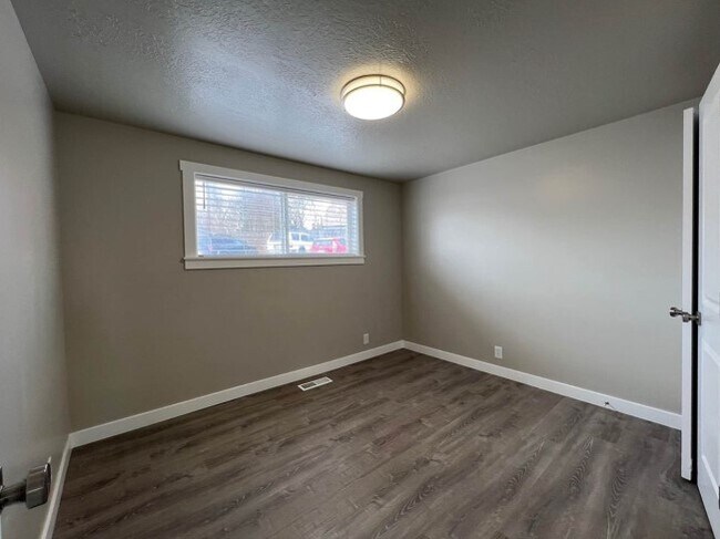 Photo - 272 N Center St Unit #1