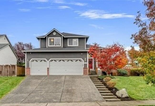Building Photo - Modern Marysville Home...!!