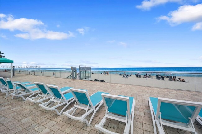 Building Photo - 3725 S Ocean Dr Unit 924 Rental