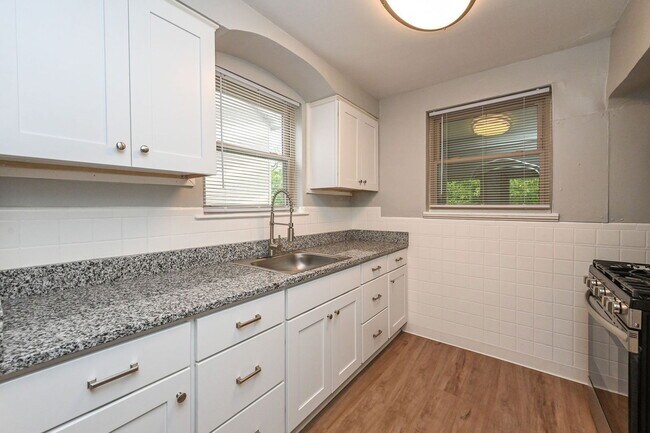 Photo - 872 Clifton Crest Terrace Unidad 1