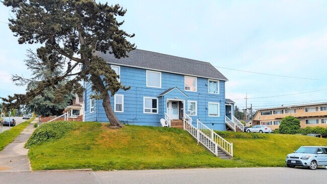 Building Photo - 1Bd/1Ba Everett Condo