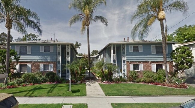Building Photo - 4935-4941 Whitsett Ave Rental