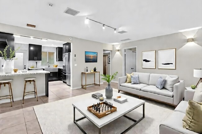 Photo - 318 NE 1st Ave Townhome
