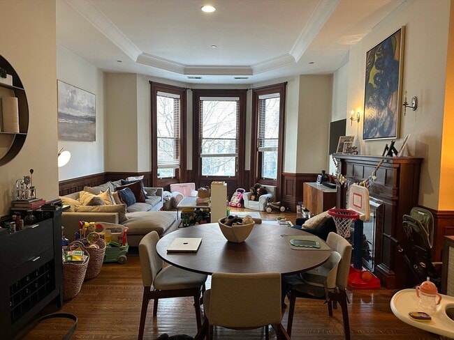 Photo - 331 Beacon St Unit 2