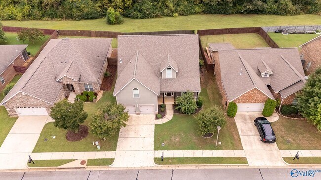 Photo - 110 Wolf Creek Trail SW