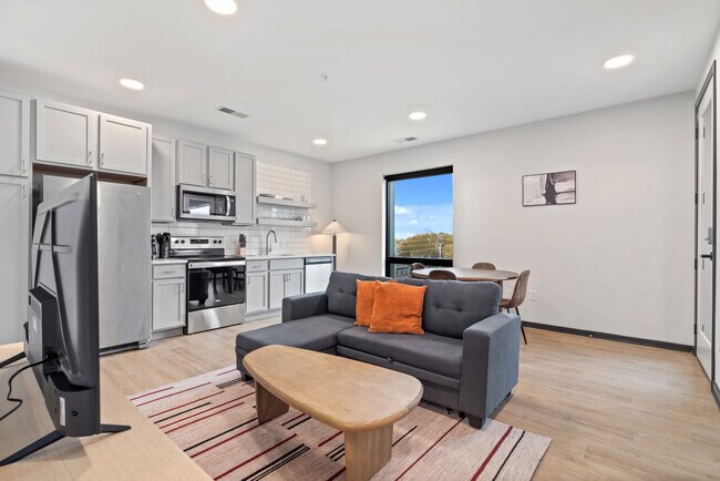 Photo - 423 E Michigan St Unidad ID1032105P