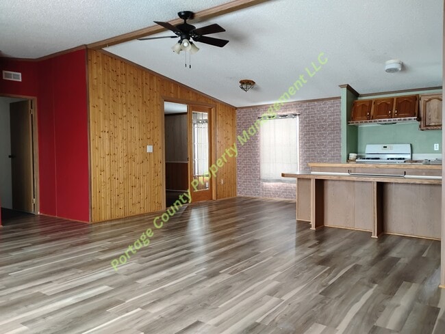 Photo - 706 E Hickory St