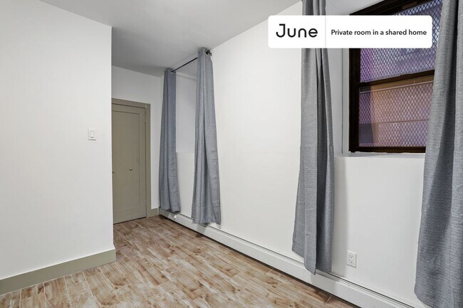 Room in Shared 3 bed/2 bath home in Morningside Heights