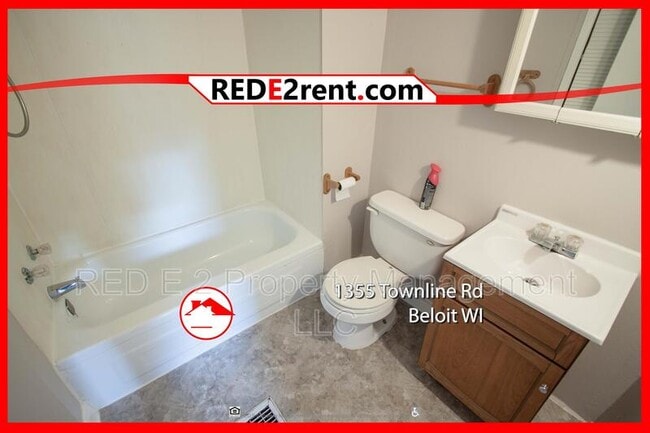 Photo - 1355 Townline Ave