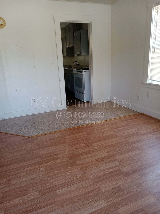 Building Photo - 47730 Christel Ln Unit 4 4