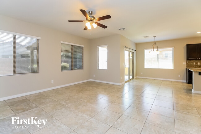 Photo - 643 E Blossom Rd