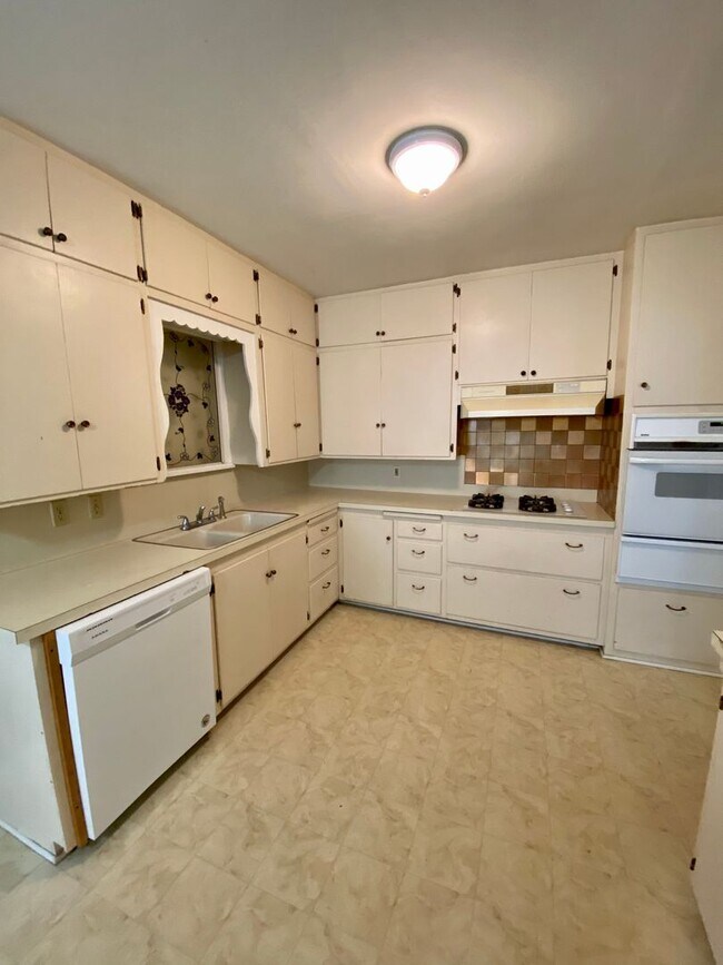 Photo - 2308 38th St