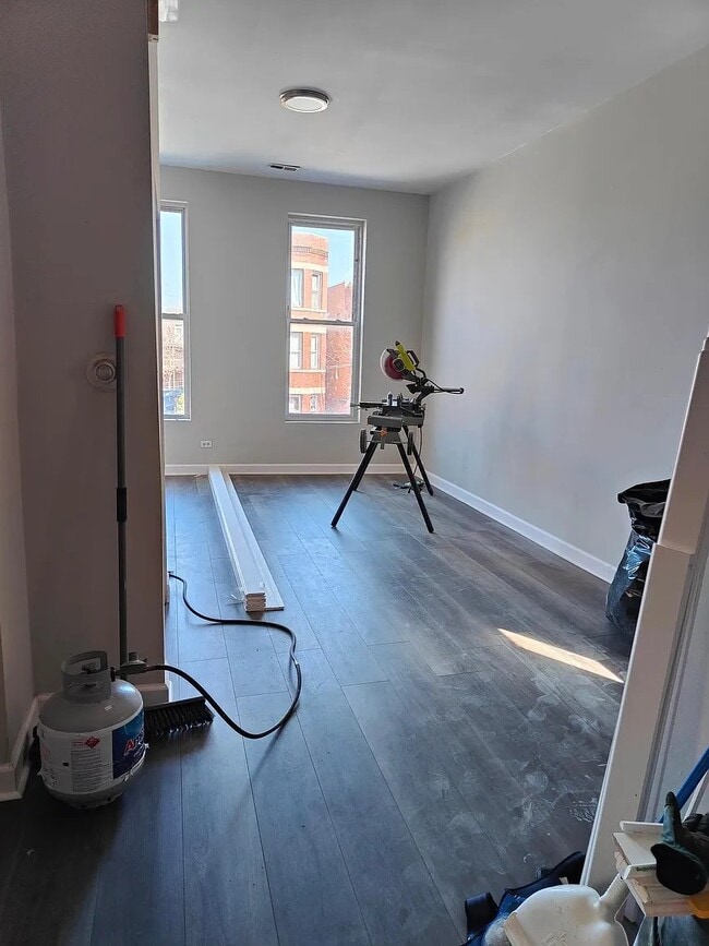 Photo - 1262 S Fairfield Ave Unit 2nd floor