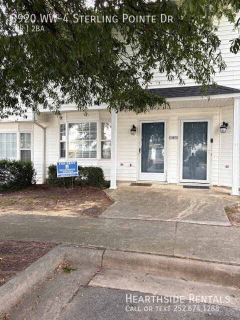 Building Photo - 3920-WW-4 Sterling Pointe Dr Rental