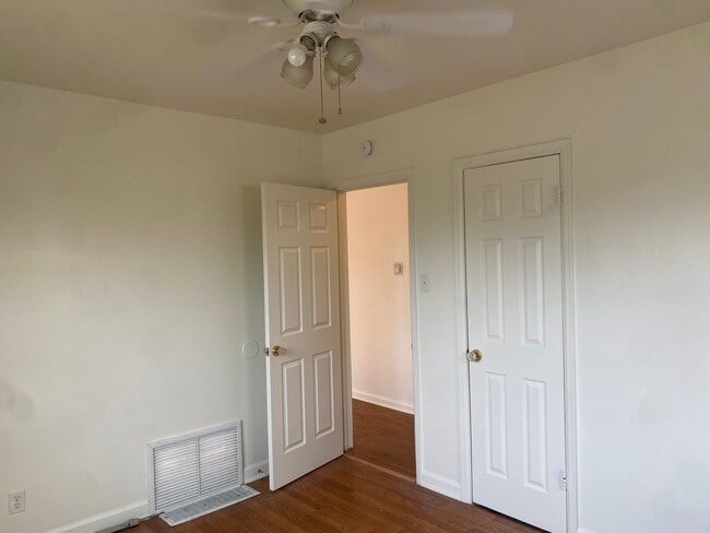 Photo - 707 W 16th St