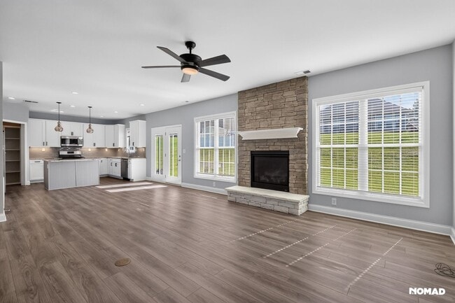 Building Photo - 105 Irondale Ct