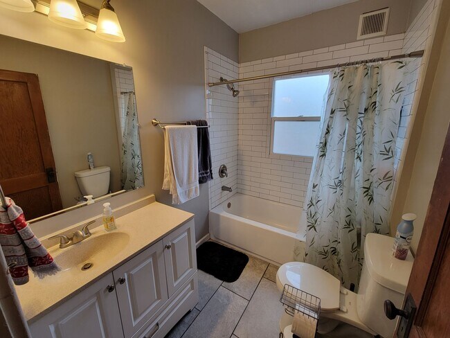 Photo - 1114 14th St Unit A