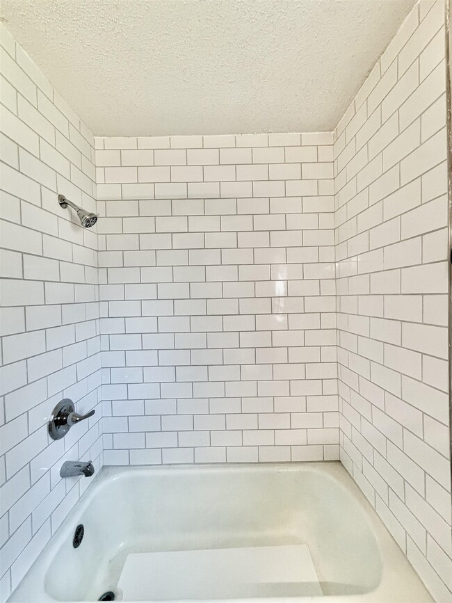 Photo - 4943 Buford Ave