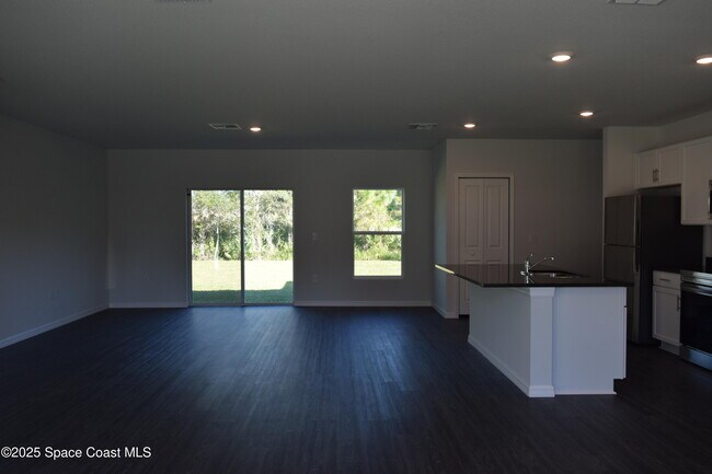 Photo - 3094 San Filippo Dr SE