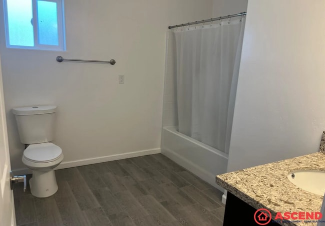 Photo - Comfortable 3BD/2BA Home in Bakersfield's 93304 — Water Included, No Pets!