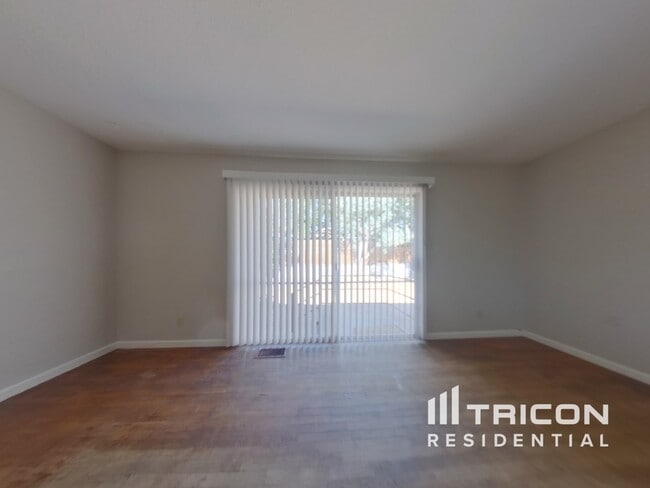 Photo - 3045 Slater Ct