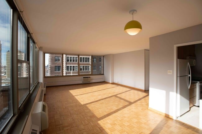 Photo - 360 W Wellington Ave Unit 10B