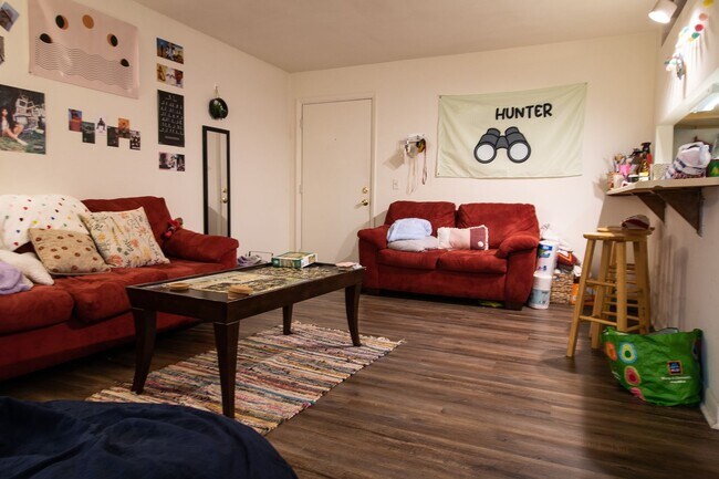 Photo - 1207 J University Terrace | 4 Bedroom 2 Ba...