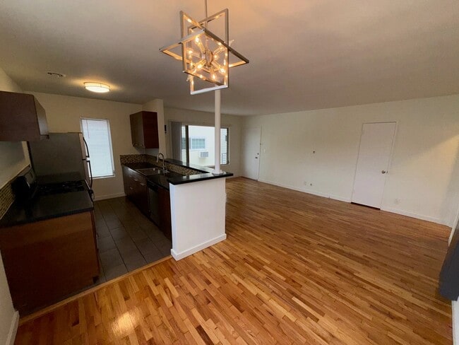 Photo - 8120 Norton Ave Unit 7