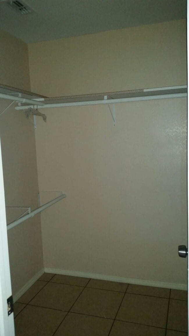 Photo - 909 E Jefferson St