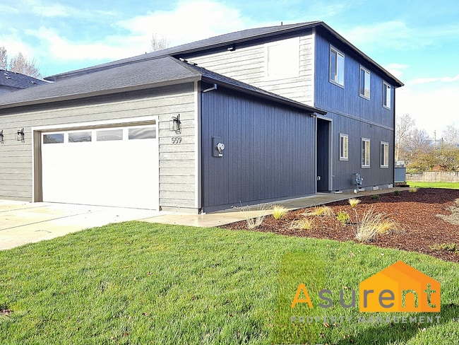 Photo - Newly Constructed 3 Bedroom, 2.5 bathroom SW Medford Home