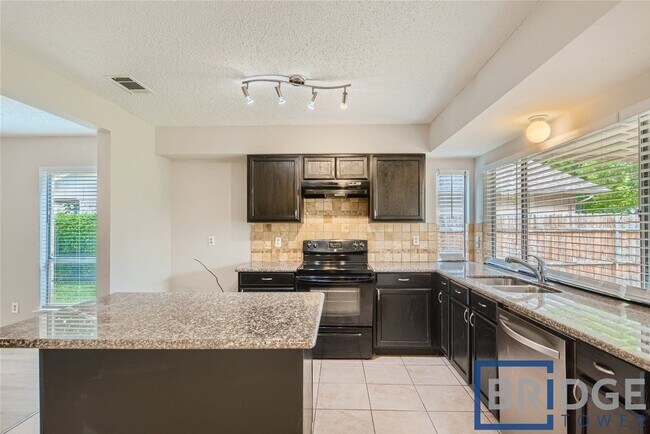 Photo - 306 Trailridge Dr