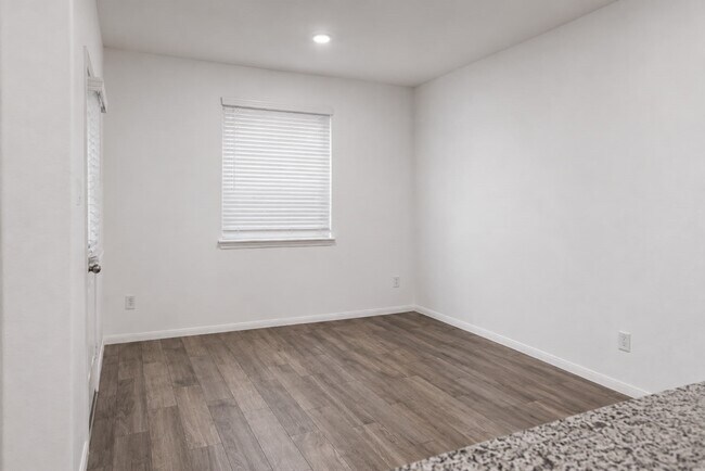 Photo - 31415 Whitcombe Summit Wy