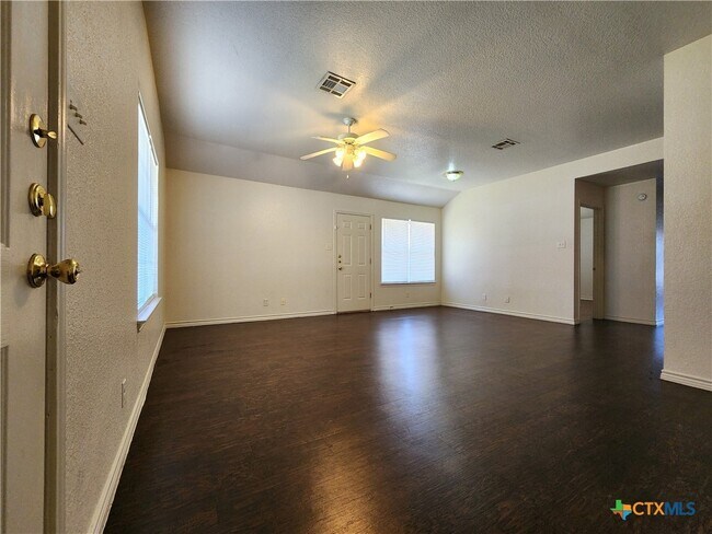 Photo - 3204 Toledo Dr