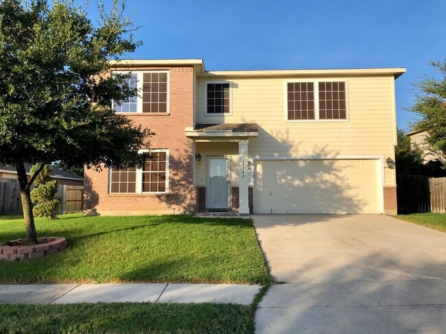 Building Photo - 4 bedroom/2.5 Bath Retama Springs Subdivision