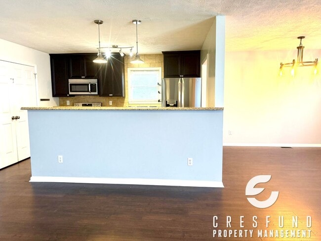 Photo - Charming 3 Bedroom 2 Bath Open Concept (Pet Friendly)