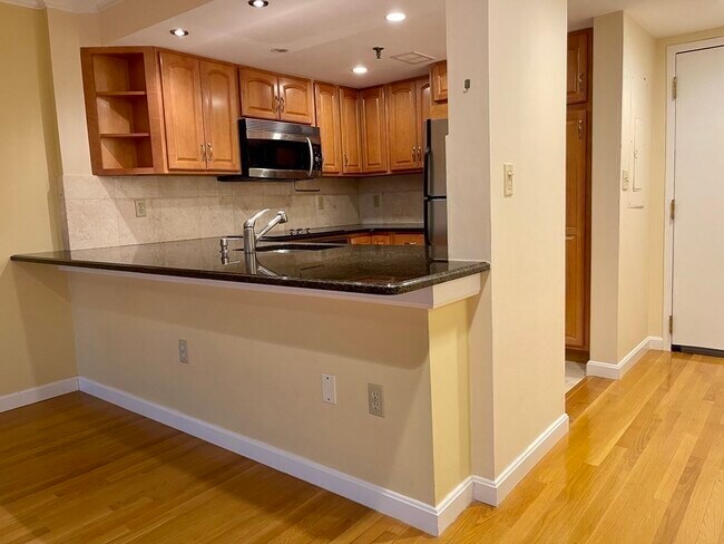 Photo - 20 Webster St Unit 405