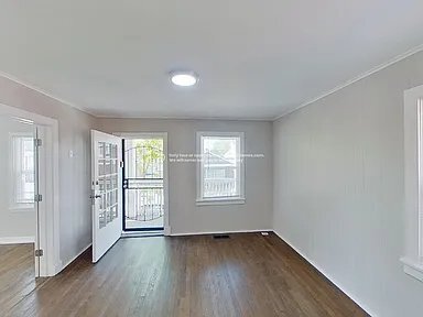 Photo - 526 Tauromee Ave