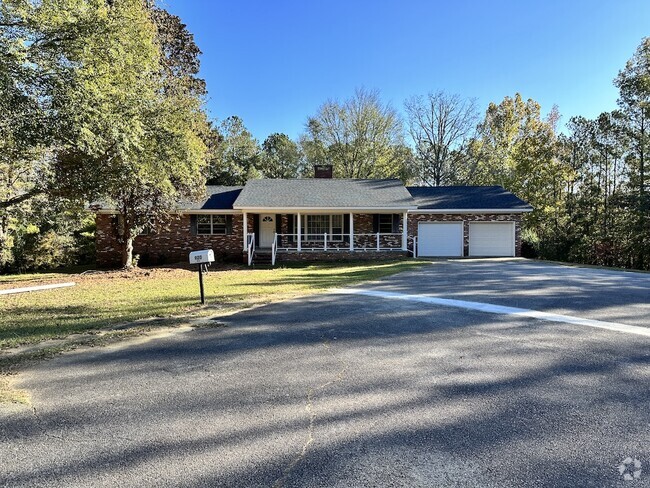 Building Photo - 920 Riverbend Annex Rental