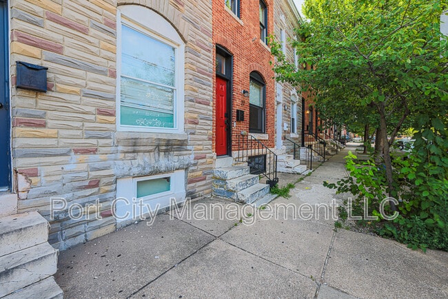 Photo - 27 N East Ave