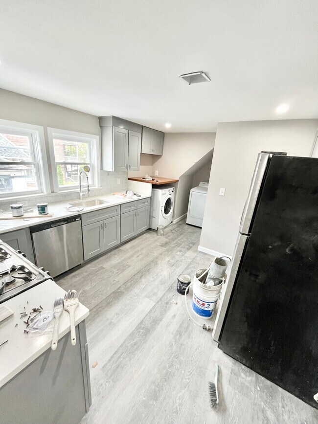 Photo - 16 Long Ave Unit 3