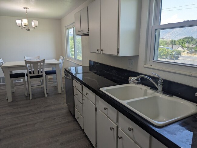 Photo - 1760 N 340 W