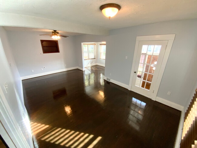 Photo - 40 Saint Florian St Unit Lower