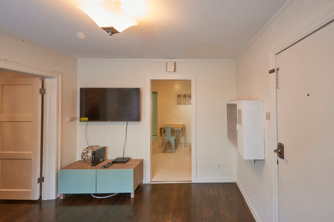 Photo - 1724 Lincoln Ave