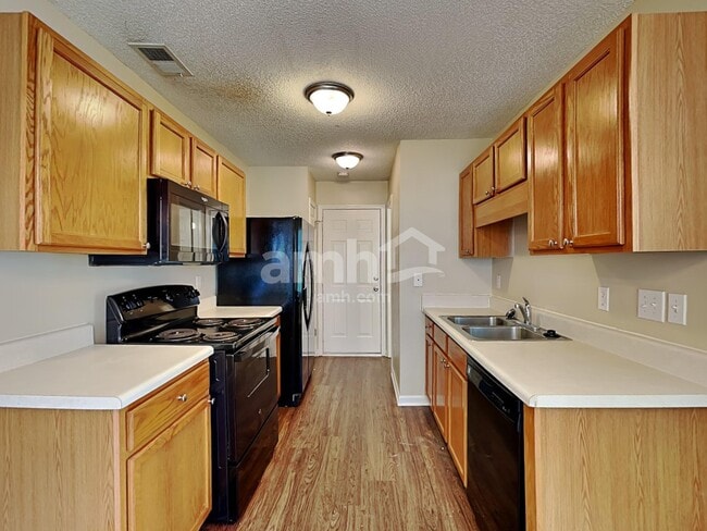 Photo - 3134 Marcony Way