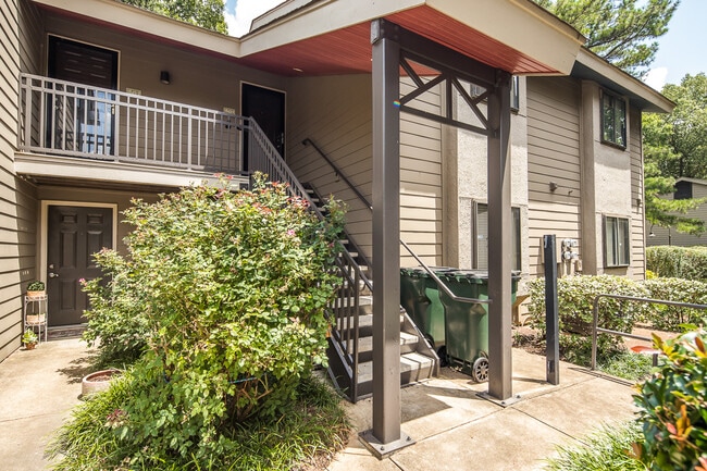 Building Photo - 1843 Fernspring Cove Rental