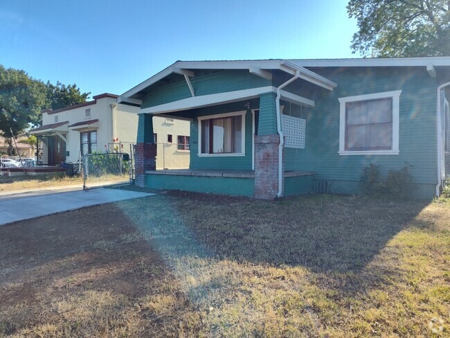 Building Photo - 4210 Highland Ave Rental