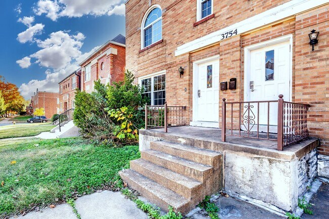 3754 Dunnica Ave Unit 1F