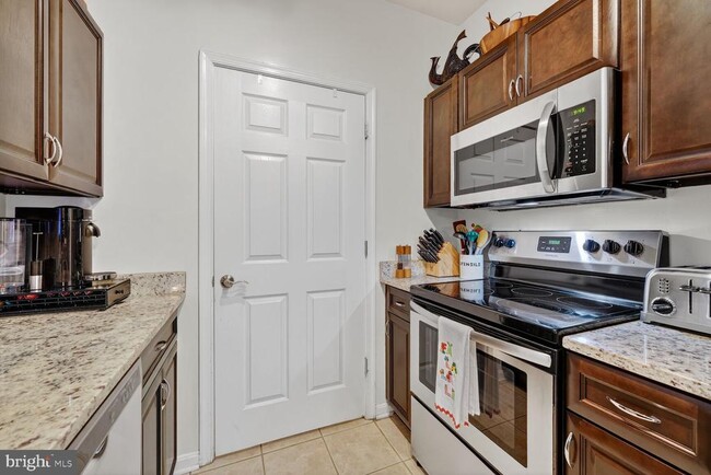 Photo - 4550 Strutfield Ln Unidad 2213