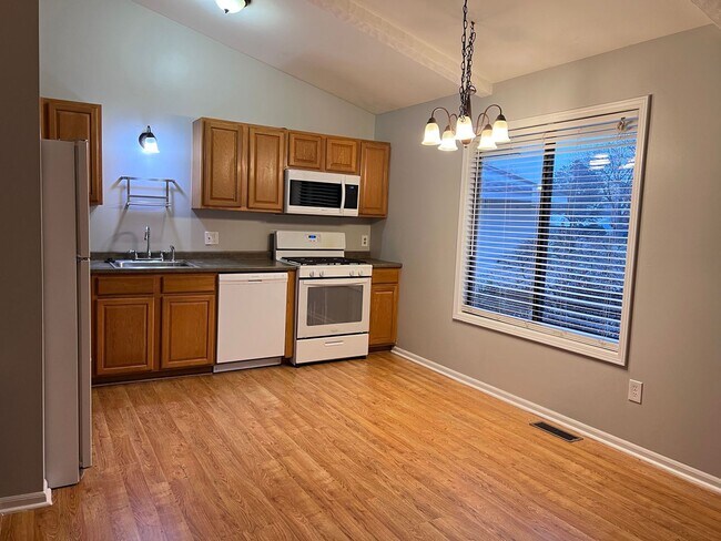 Photo - 5080 Stauffer Ave SE